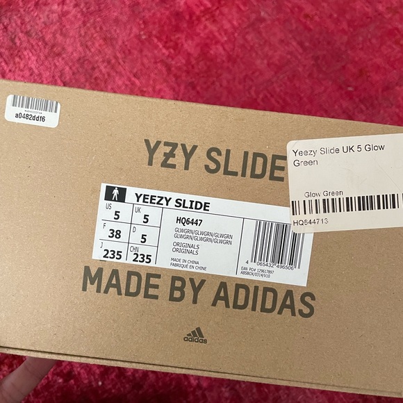 EUC sz 5 adidas YZY Yeezy Slides Glow Green main image 11